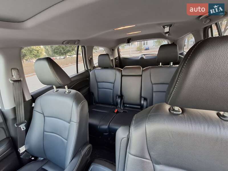 Внедорожник / Кроссовер Honda Pilot 2017 в Черкассах