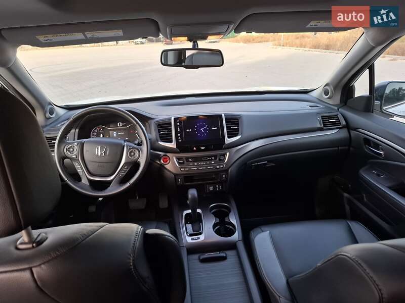 Внедорожник / Кроссовер Honda Pilot 2017 в Черкассах
