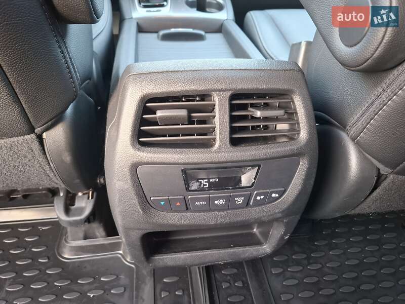Внедорожник / Кроссовер Honda Pilot 2017 в Черкассах