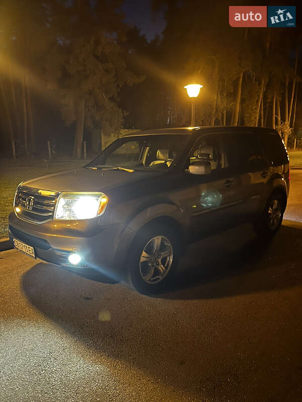 Внедорожник / Кроссовер Honda Pilot 2014 в Чернигове