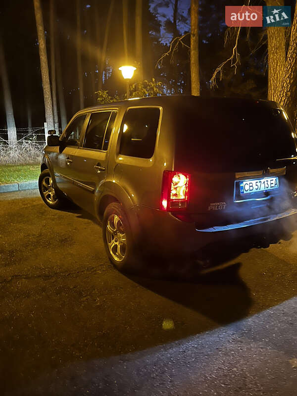 Внедорожник / Кроссовер Honda Pilot 2014 в Чернигове