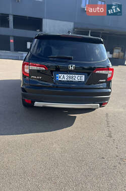 Внедорожник / Кроссовер Honda Pilot 2018 в 