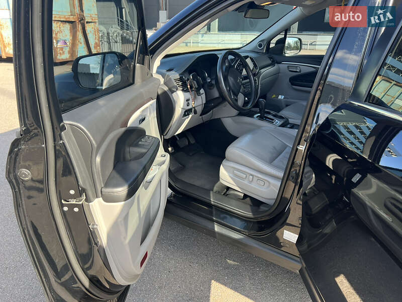 Внедорожник / Кроссовер Honda Pilot 2018 в Киеве