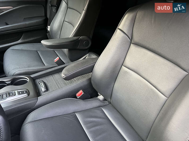 Внедорожник / Кроссовер Honda Pilot 2021 в Виннице фото 23 Внедорожник / Кроссовер Honda Pilot 2021 в Виннице