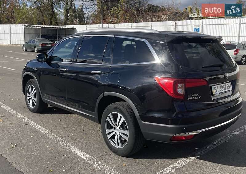 Позашляховик / Кросовер Honda Pilot 2017 в Кременчуці