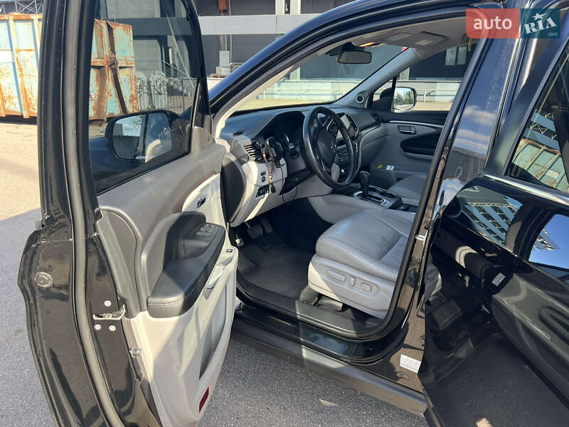 Внедорожник / Кроссовер Honda Pilot 2018 в Киеве