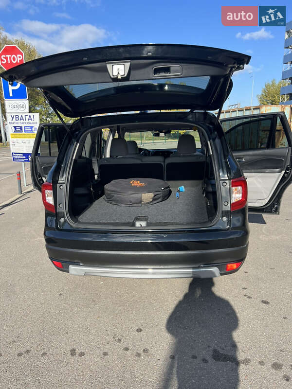 Внедорожник / Кроссовер Honda Pilot 2018 в Киеве