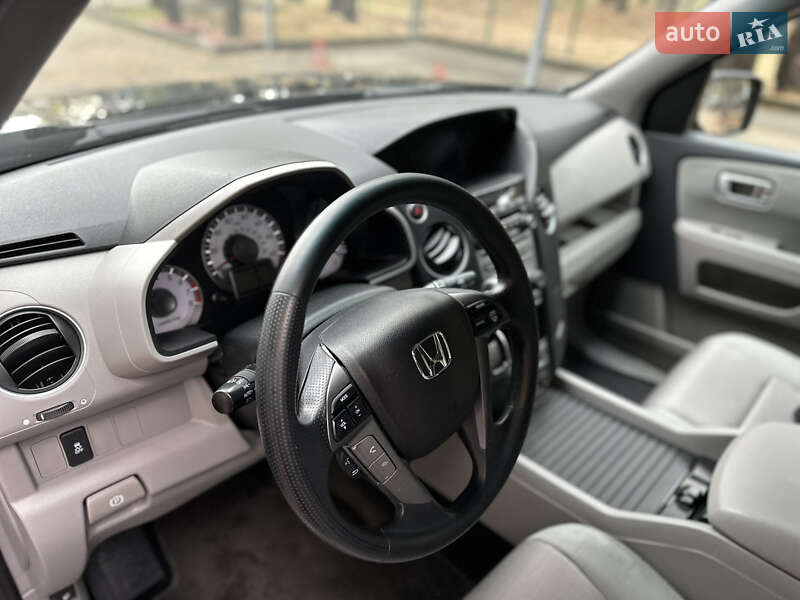 Внедорожник / Кроссовер Honda Pilot 2015 в Киеве фото 12 Внедорожник / Кроссовер Honda Pilot 2015 в Киеве