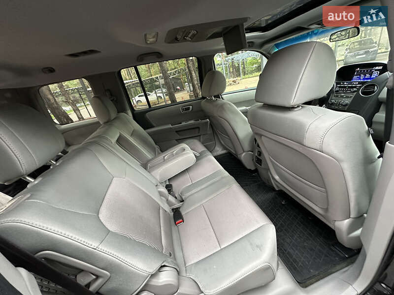 Внедорожник / Кроссовер Honda Pilot 2015 в Киеве фото 24 Внедорожник / Кроссовер Honda Pilot 2015 в Киеве