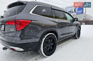 Внедорожник / Кроссовер Honda Pilot 2018 в 