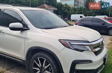 Внедорожник / Кроссовер Honda Pilot 2018 в 