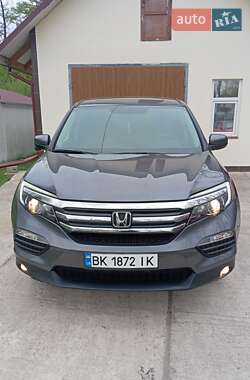 Позашляховик / Кросовер Honda Pilot 2016 в Рівному