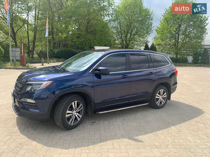 Внедорожник / Кроссовер Honda Pilot 2016 в Киеве