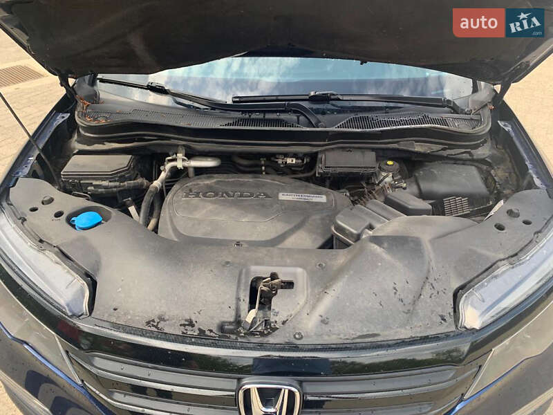 Внедорожник / Кроссовер Honda Pilot 2016 в Киеве