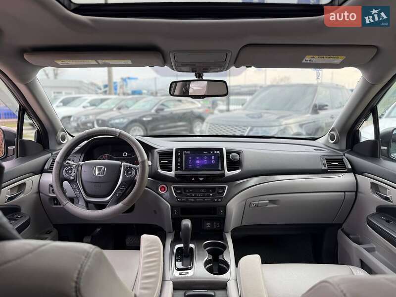 Внедорожник / Кроссовер Honda Pilot 2017 в Киеве