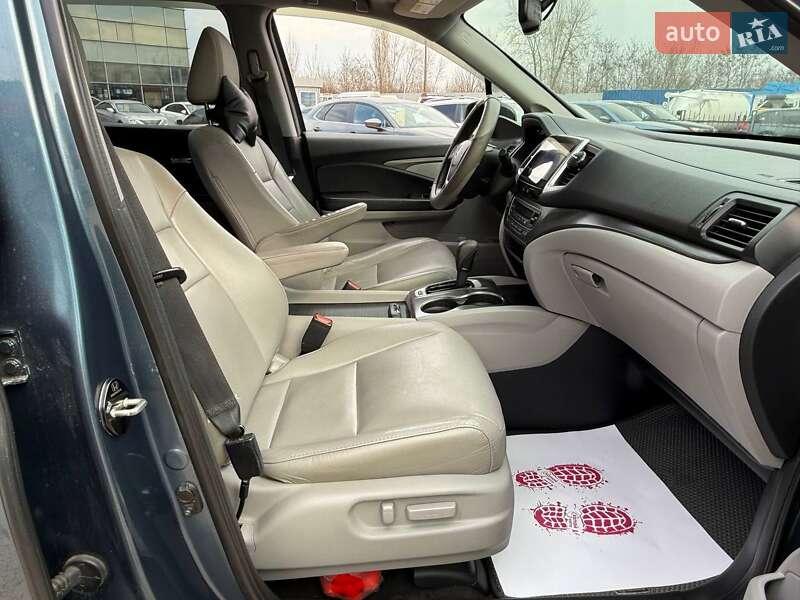 Внедорожник / Кроссовер Honda Pilot 2017 в Киеве