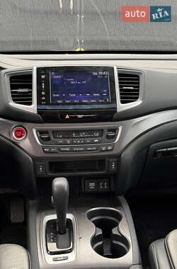 Внедорожник / Кроссовер Honda Pilot 2015 в 