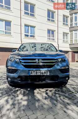 Позашляховик / Кросовер Honda Pilot 2016 в 