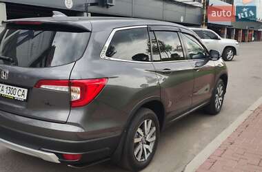 Внедорожник / Кроссовер Honda Pilot 2021 в 