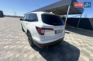 Внедорожник / Кроссовер Honda Pilot 2021 в 