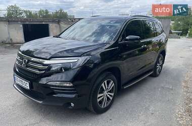 Позашляховик / Кросовер Honda Pilot 2018 в 