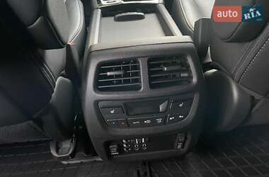 Позашляховик / Кросовер Honda Pilot 2018 в 