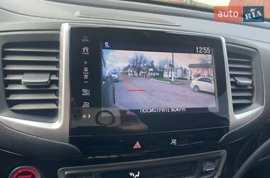 Позашляховик / Кросовер Honda Pilot 2018 в 