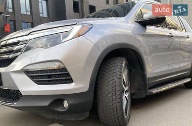 Внедорожник / Кроссовер Honda Pilot 2017 в 