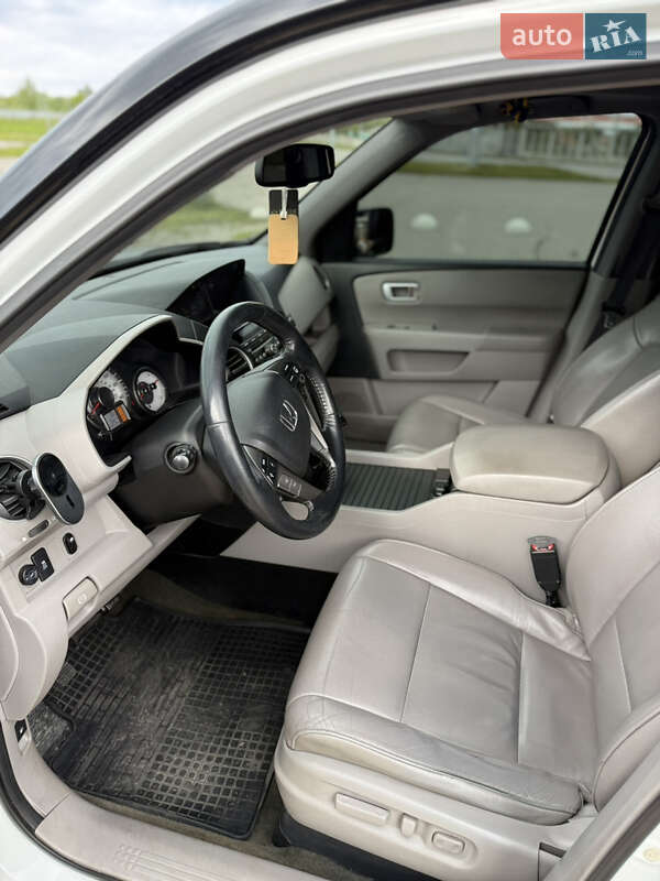 Позашляховик / Кросовер Honda Pilot 2014 в Львові