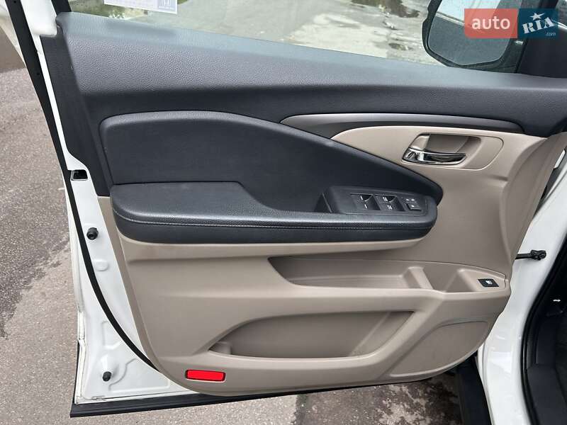 Позашляховик / Кросовер Honda Pilot 2018 в Києві