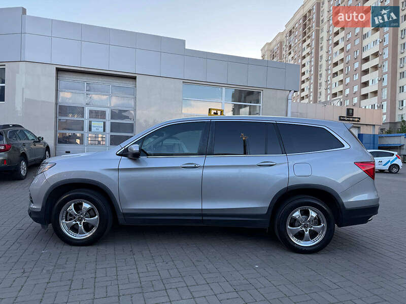 Внедорожник / Кроссовер Honda Pilot 2016 в Одессе