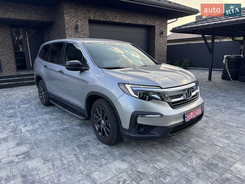Внедорожник / Кроссовер Honda Pilot 2018 в 