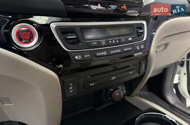 Внедорожник / Кроссовер Honda Pilot 2017 в 