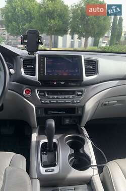 Внедорожник / Кроссовер Honda Pilot 2017 в 