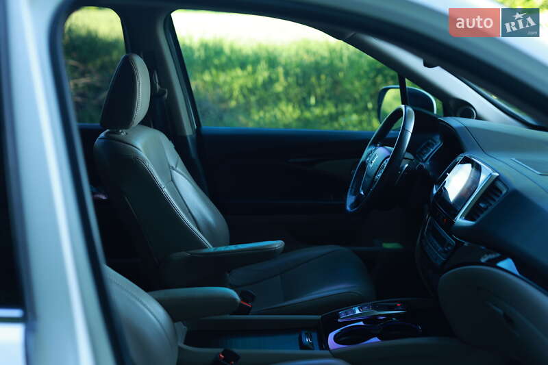 Внедорожник / Кроссовер Honda Pilot 2017 в Лубнах