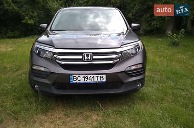 Позашляховик / Кросовер Honda Pilot 2015 в Львові