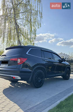 Внедорожник / Кроссовер Honda Pilot 2017 в 