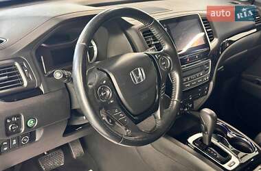 Внедорожник / Кроссовер Honda Pilot 2018 в 