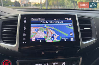 Внедорожник / Кроссовер Honda Pilot 2017 в 