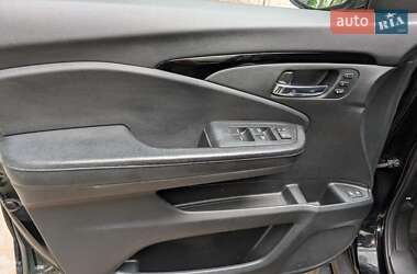Внедорожник / Кроссовер Honda Pilot 2017 в 