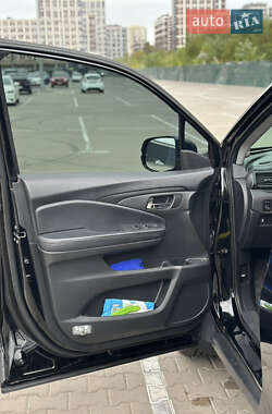 Внедорожник / Кроссовер Honda Pilot 2018 в 