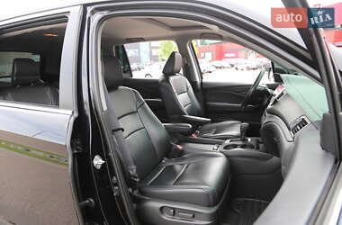 Внедорожник / Кроссовер Honda Pilot 2018 в 