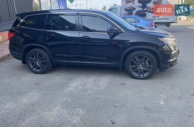 Внедорожник / Кроссовер Honda Pilot 2017 в 