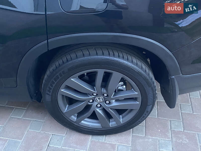 Внедорожник / Кроссовер Honda Pilot 2017 в Киеве