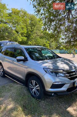 Внедорожник / Кроссовер Honda Pilot 2017 в Запорожье
