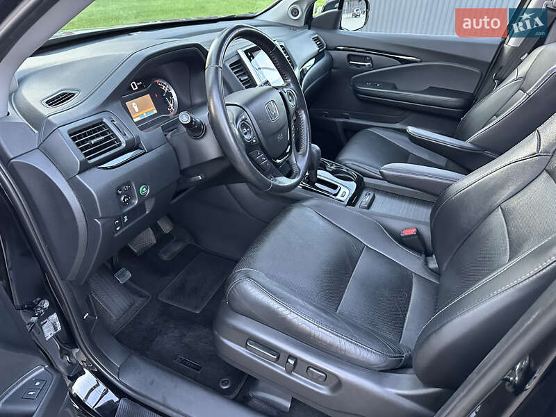 Внедорожник / Кроссовер Honda Pilot 2017 в Киеве