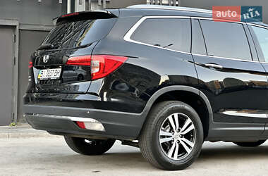 Внедорожник / Кроссовер Honda Pilot 2017 в 