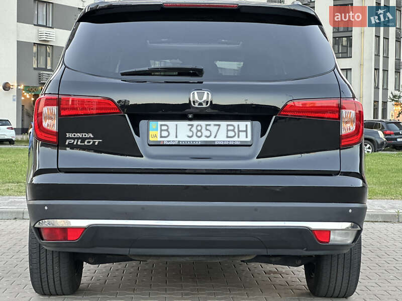 Внедорожник / Кроссовер Honda Pilot 2017 в Киеве