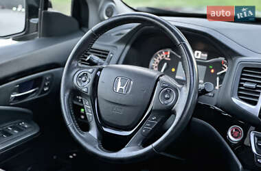 Внедорожник / Кроссовер Honda Pilot 2017 в 