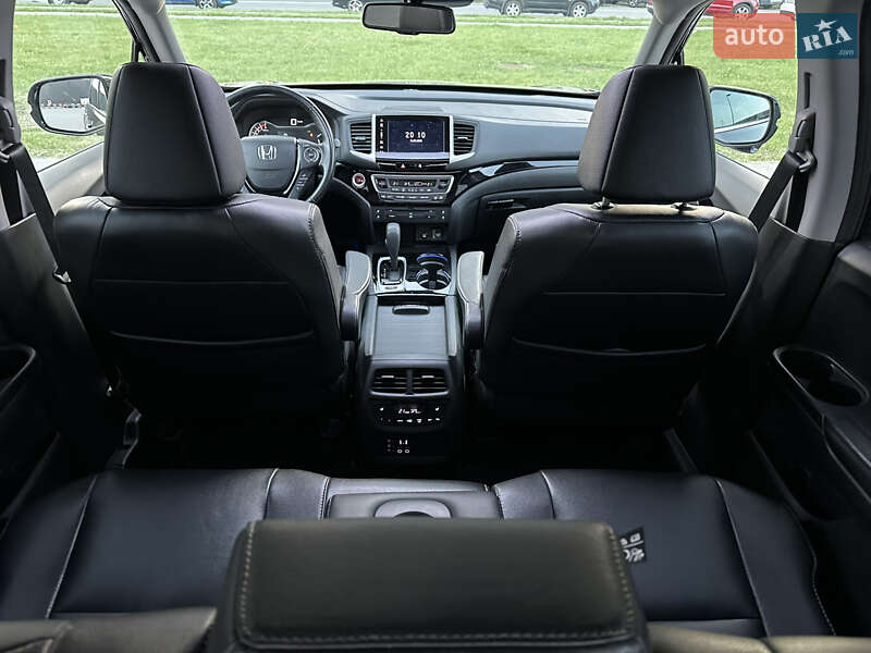 Внедорожник / Кроссовер Honda Pilot 2017 в Киеве